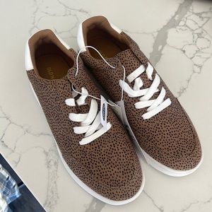 Old navy sneakers
